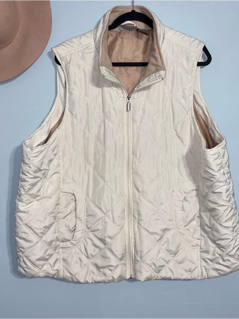3X Quilted Cream Zip-Front Vest by Jane Ashley. Pockets and tan lining